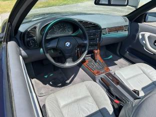 BMW 328i