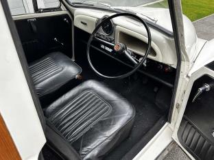 Morris Minor Traveller